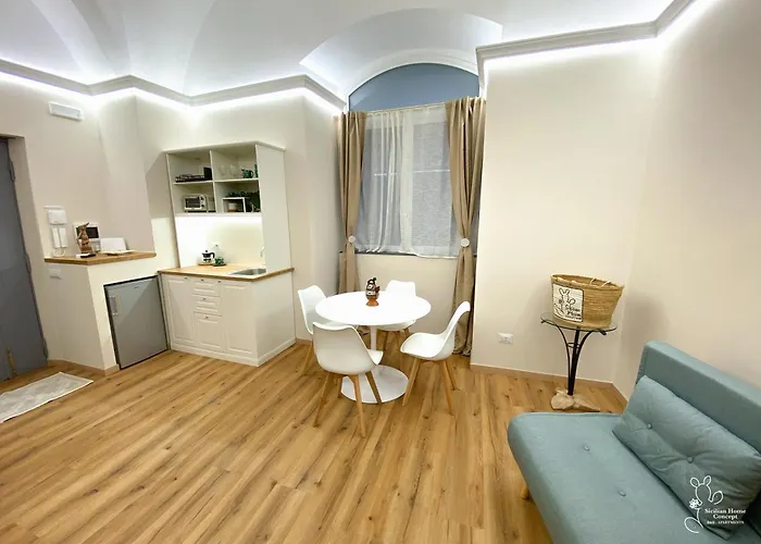 Sicilian Duomo - Zagara Daire Katanya